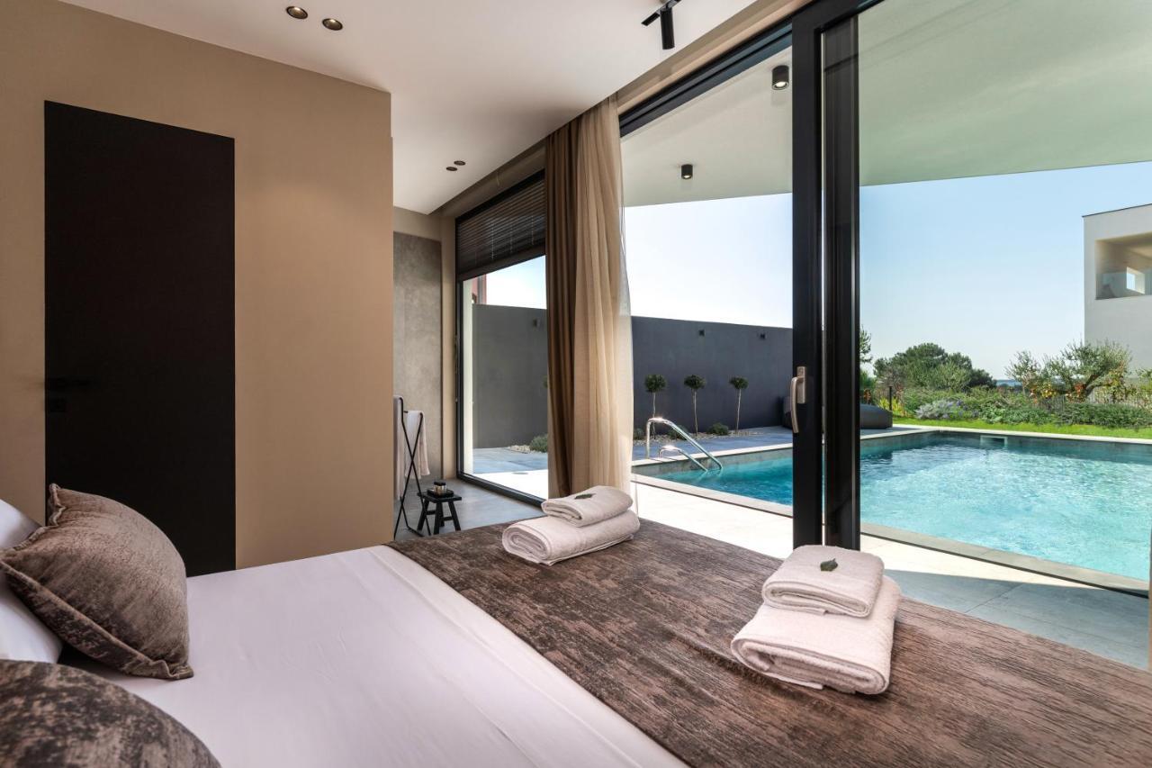 Luxury Villa Aruna Pula Exterior photo